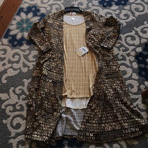 LuLaRoe Sarah paired with LuLaRoe Perfect T